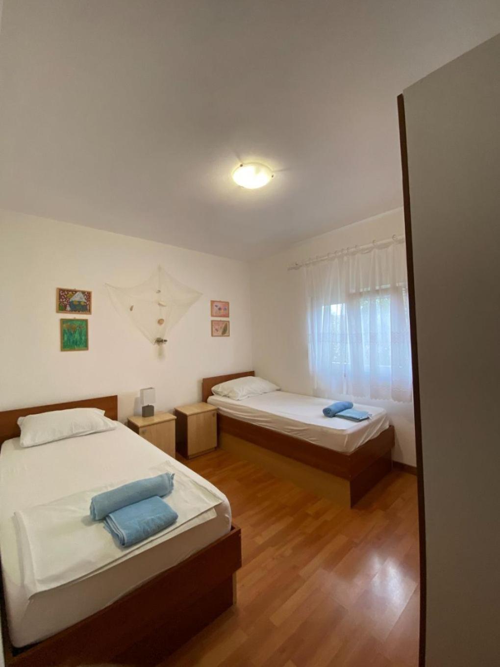 Apartments Draga - comfortable Vir Exteriör bild